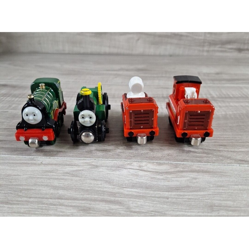 Thomas and friends Trains Wooden & Metal Tractors ( Magnetics ) Trevor